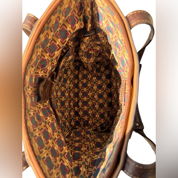 Franco Sarto Faux Suede Tan & Dark Brown Shoulder Bag W Small Flashlight Holder - Picture 16 of 17